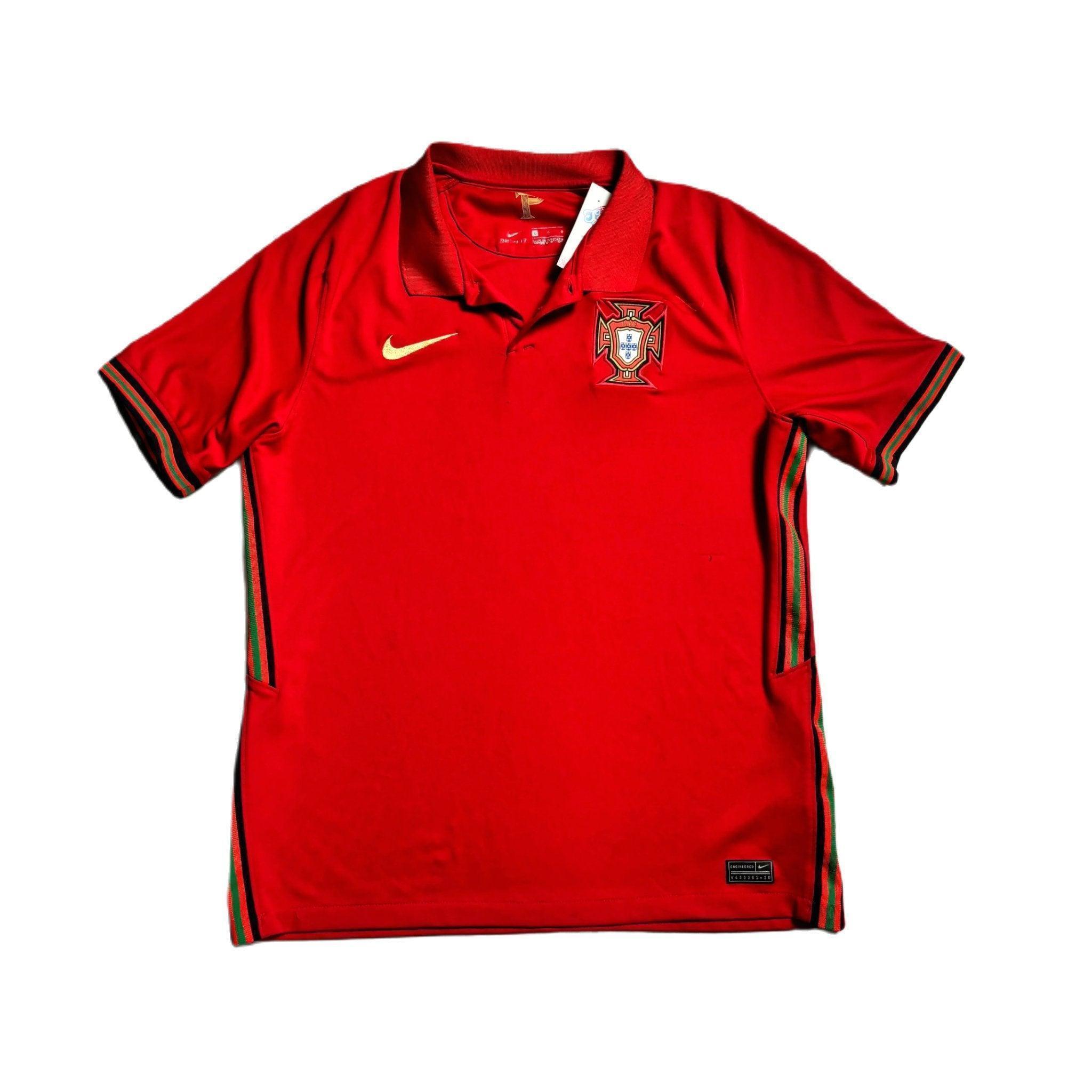 2020 - 21 Portugal Home Shirt - L