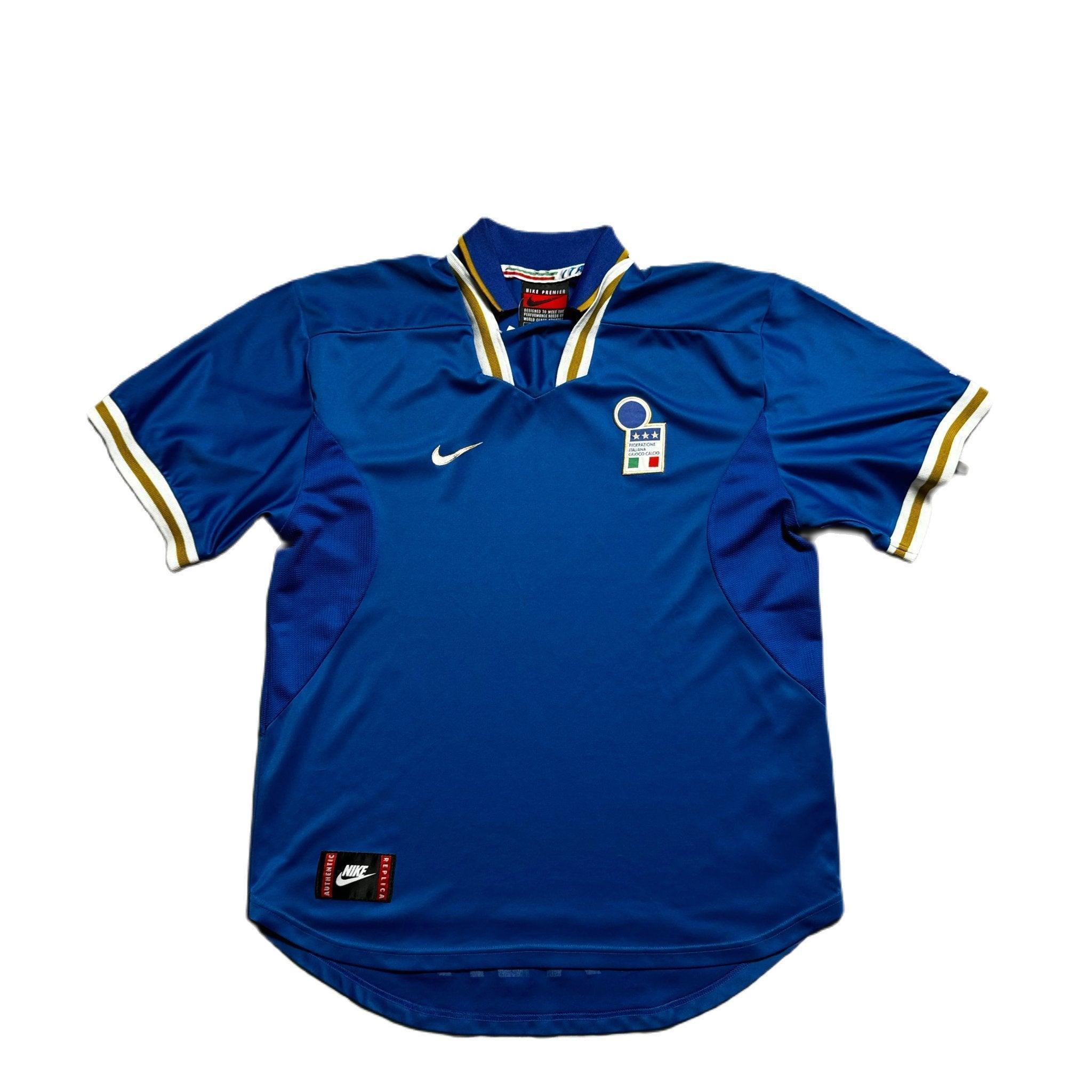 1996 - 97 Italy Home Shirt - XL