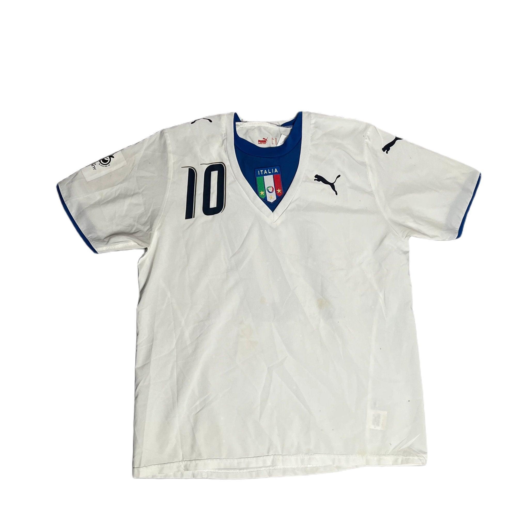 Italy 2006 Away 'Totti' Shirt - XL