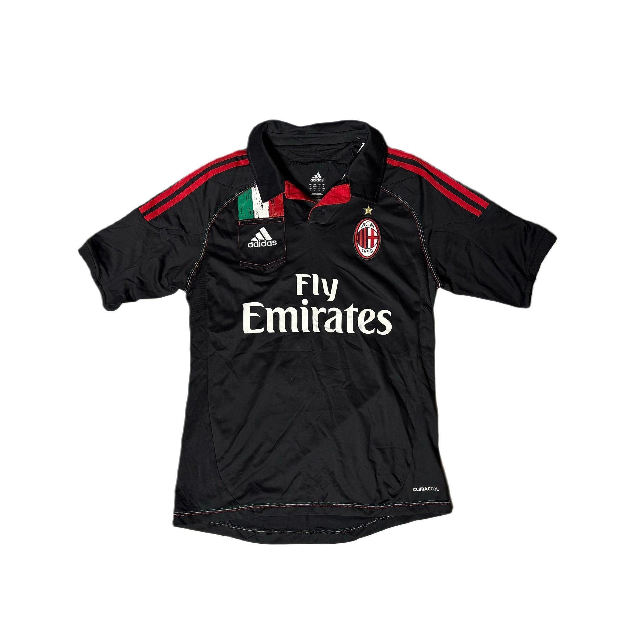 2012 - 13 AC Milan 3rd 'Kaka' Shirt - S