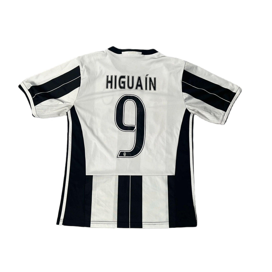 2016 - 17 Juventus Home Shirt - M