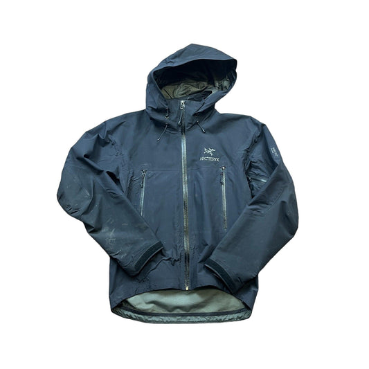 Vintage Black Arc'Teryx Alpha Waterproof Gore-Tex Jacket - Small - The Streetwear Studio